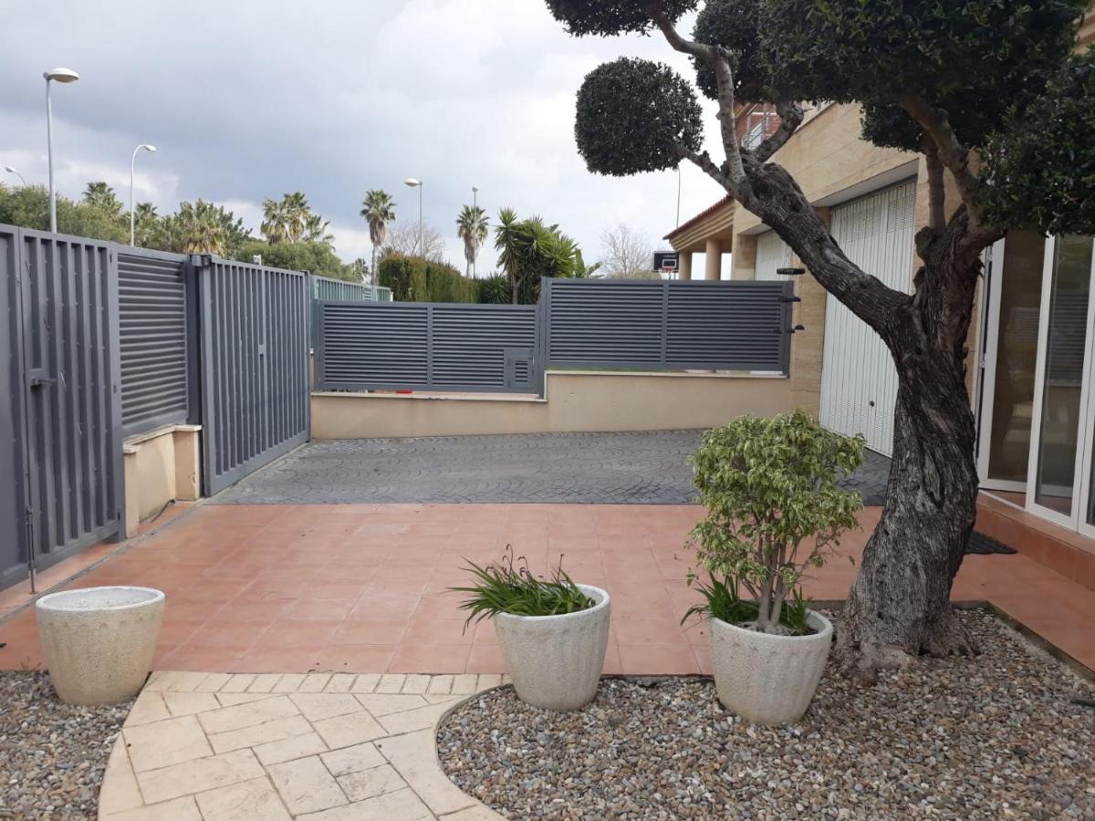 Villa Flor Cambrils Bagian luar foto