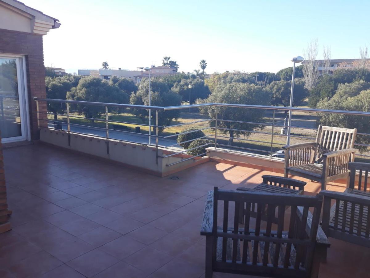 Villa Flor Cambrils Bagian luar foto
