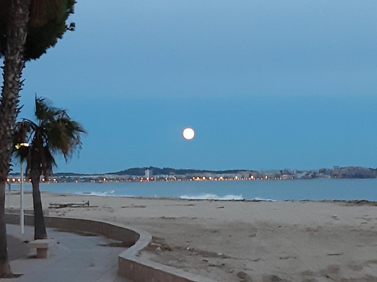 Villa Flor Cambrils Bagian luar foto